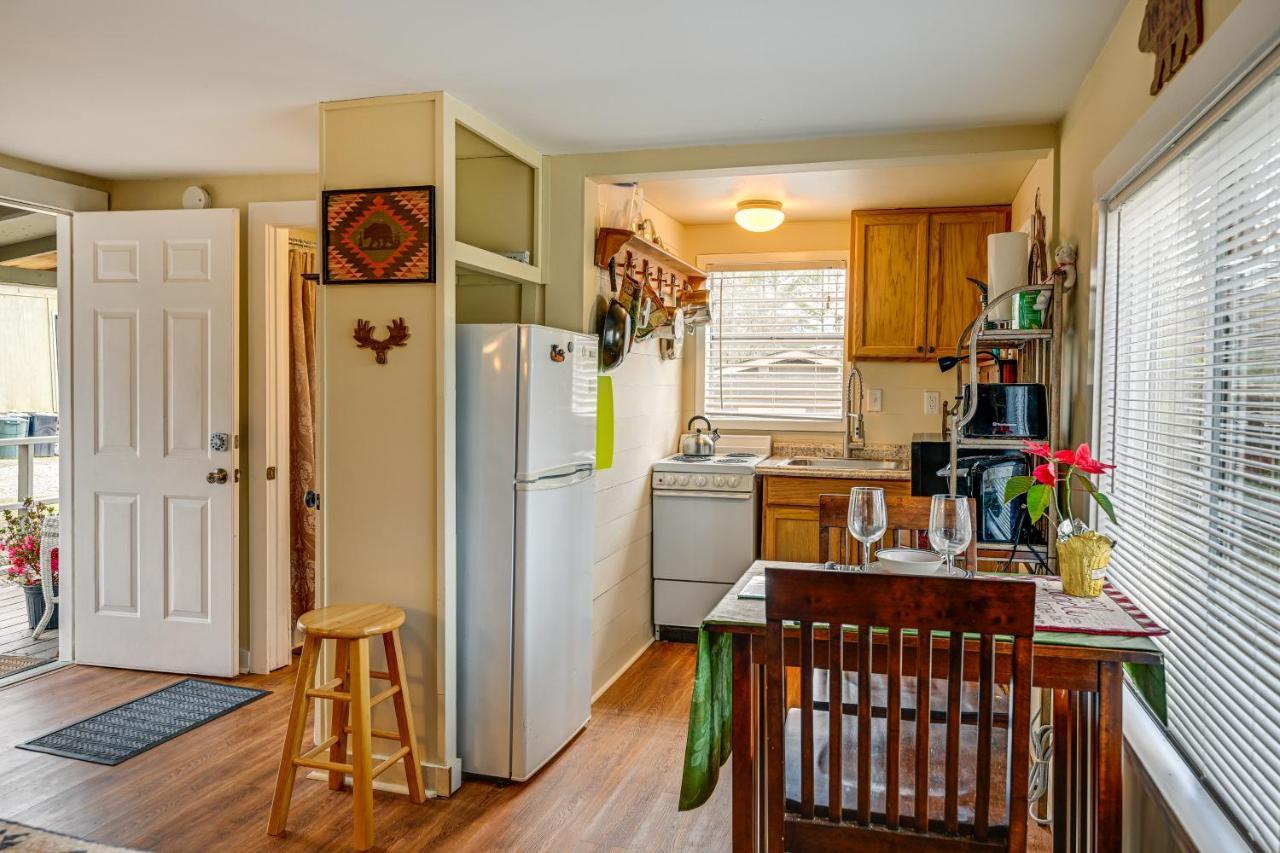 Pet-Friendly Vacation Rental Cabin In Whittier Exterior photo