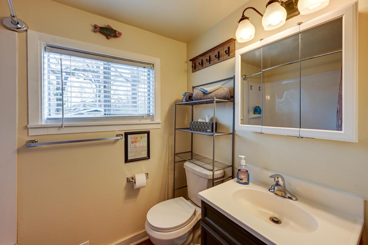 Pet-Friendly Vacation Rental Cabin In Whittier Exterior photo